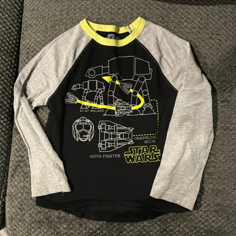 Lot of 3 Star Wars‎ shirts. Size 5. 2 gap NWT